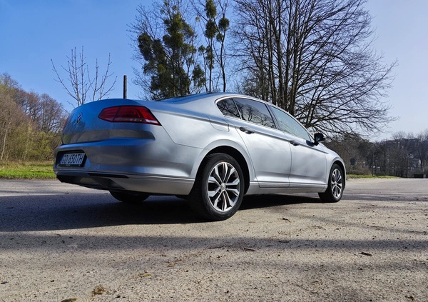 Volkswagen Passat cena 80000 przebieg: 125000, rok produkcji 2018 z Golczewo małe 466